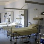 В израильских больницах закрывают COVID-отделения: нет пациентов
