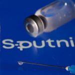 Группа россиян скончалась после прививки российской вакциной “Спутник-V”