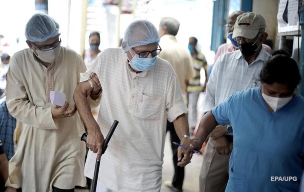 Из Индии выезжают госслужащие США из-за ситуации с коронавирусом