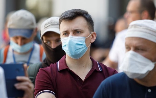 Ученые ожидают дальнейший спад COVID-19 в Украине