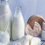 В молоко добавляют соду и антибиотики: чем опасен фальсификат
