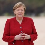 Страны G7 выделят 2,3 млрд доз вакцин – Меркель