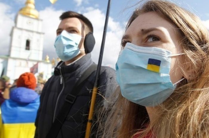 ЦОЗ назвал сроки новой волны коронавируса в Украине