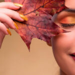 Косметологи подсказали, как защитить кожу осенью
