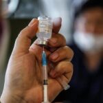 Жителям Ровно предложили участвовать в испытании COVID-вакцины