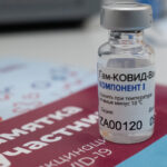 Минздрав утвердил список профессий для обязательной вакцинации: кто в нем