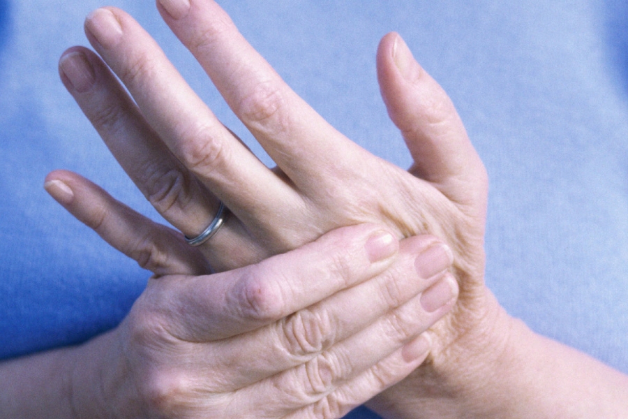 Почему горят пальцы рук: жжение в пальцах рук