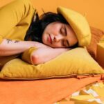 Восемь шагов к здоровому сну: сомнолог подсказала, как начать высыпаться