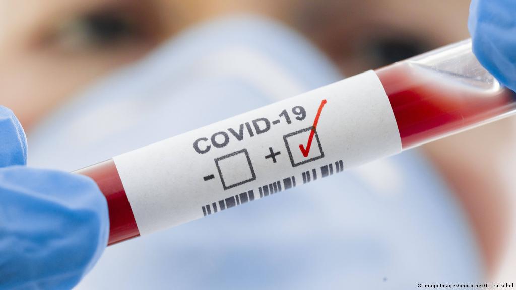 Какими могут быть следующие 5 лет: ученые дали три вероятных исхода пандемии COVID-19