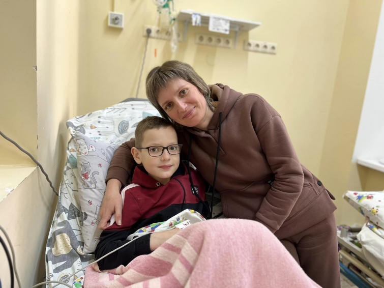 Схоже на отруєння: у Львові медики врятували дитину з важким COVID-ускладненням
