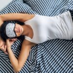 10 кроків до здорового сну. Як навчити організм висипатись попри тривоги й літню спеку