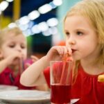 Дітям взагалі не варто це їсти. Названий продукт, який значно підвищує ризик онкології